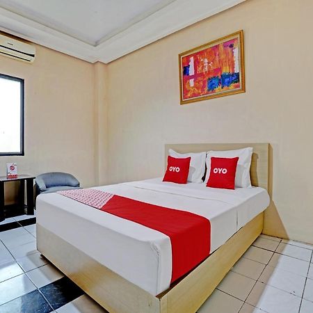 Oyo 3953 Hotel Catellya II Cipaku Bandung Exterior foto