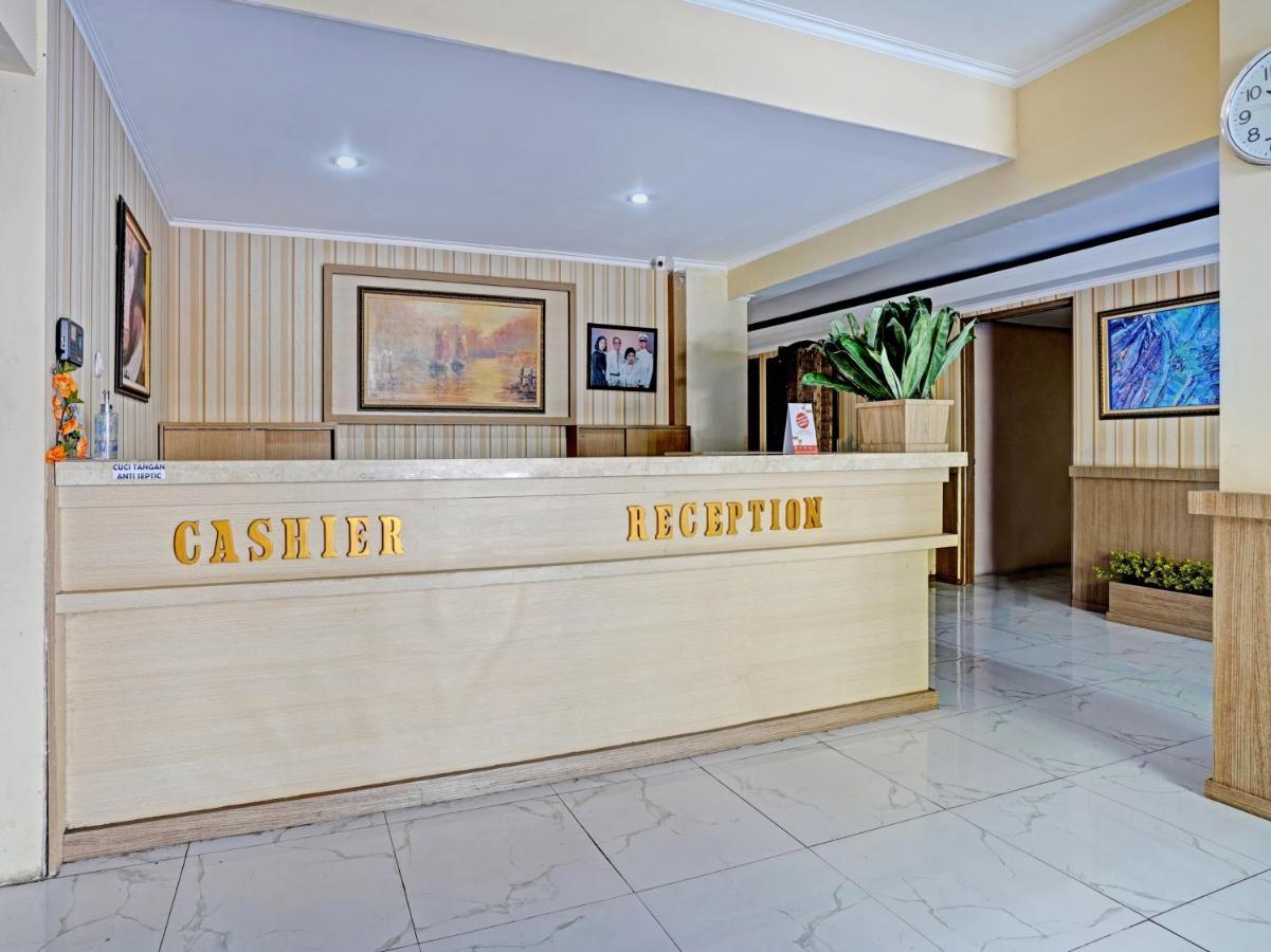 Oyo 3953 Hotel Catellya II Cipaku Bandung Exterior foto